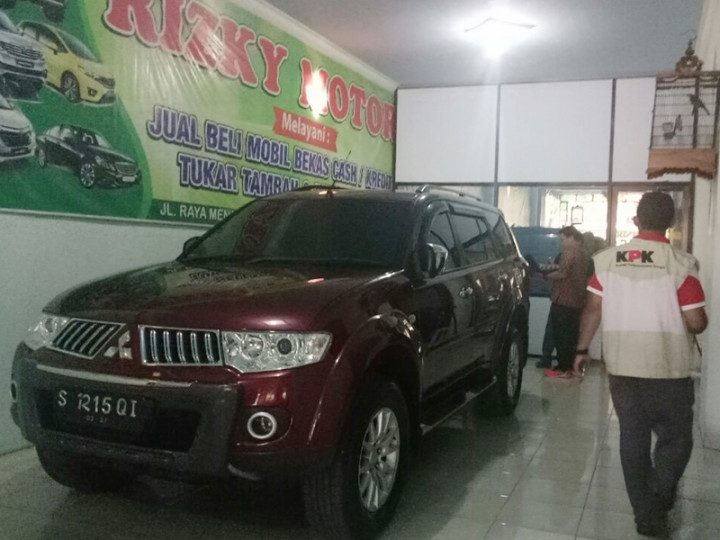 Bupati Mojokerto Klaim tak Tahu Kantor Dinas Digeledah KPK