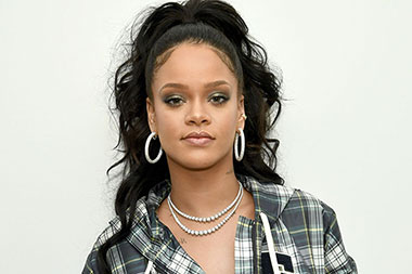 Rihanna Siap Rilis Dua Album Baru