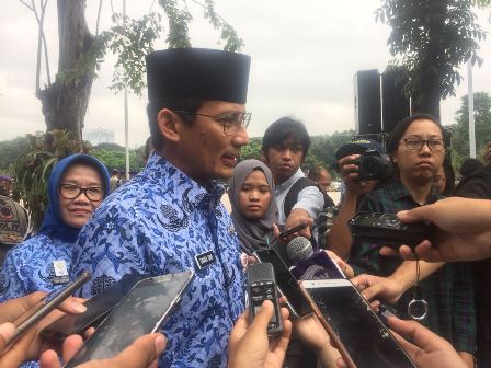 Sandi Akan Libatkan Warga untuk Kembangkan Pulau Pari