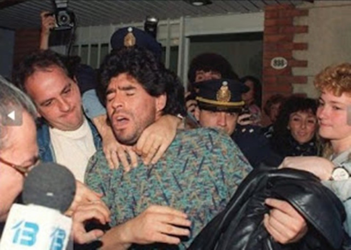 1991: Diego Maradona Ditangkap Polisi