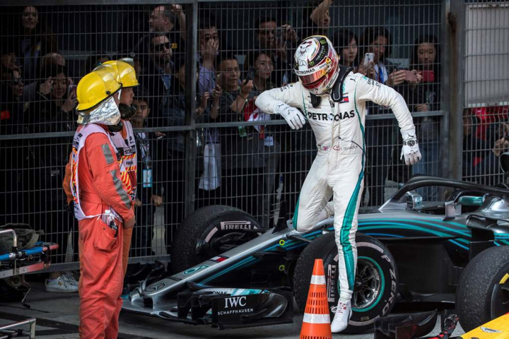 Hamilton Dorong Mercedes Kencangkan Perkembangan Mesin
