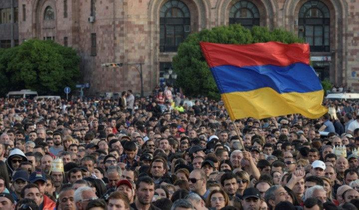 Armenia Sets Date for New Election to Defuse Crisis