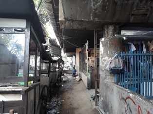 Ratusan Warga Masih Bermukim di Kolong Tol Wiyoto-Wiyono