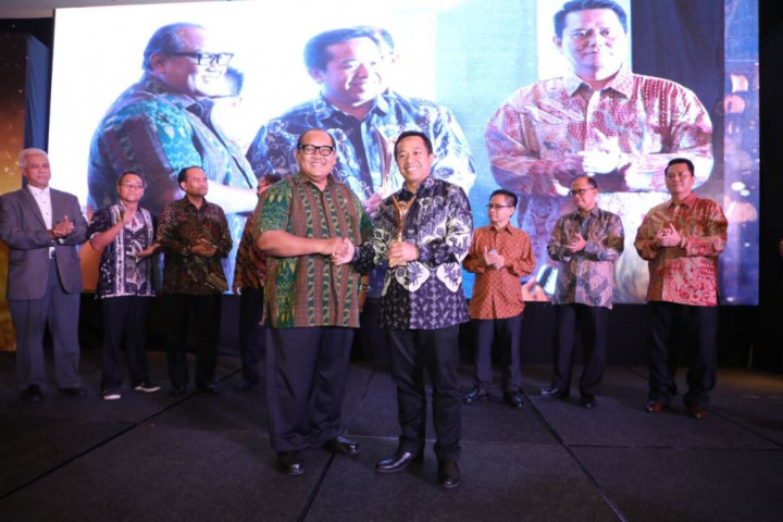 RevoIusi Mental Telkom Raih Penghargaan Best of the Best BUMN