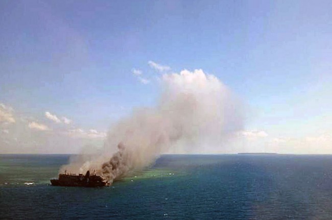 Kapal Kuala Mas Terbakar di Kepulauan Seribu