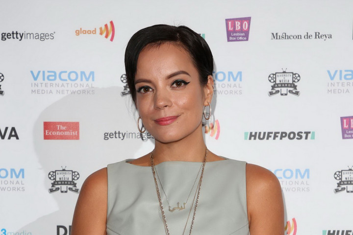 Trauma Dikuntit Tujuh Tahun, Lily Allen Curhat di Album Terbaru