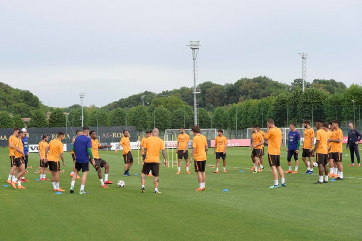 Bentuk Nyata Dukungan AS Roma kepada Suporter Liverpool