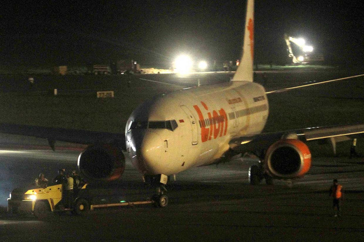 Pesawat Lion yang Tergelincir Berhasil Dievakuasi