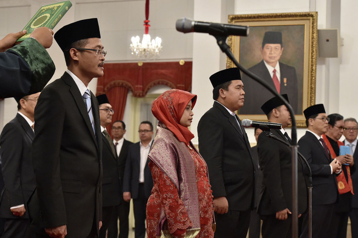 Jokowi Lantik Komisioner KPPU 2018-2023