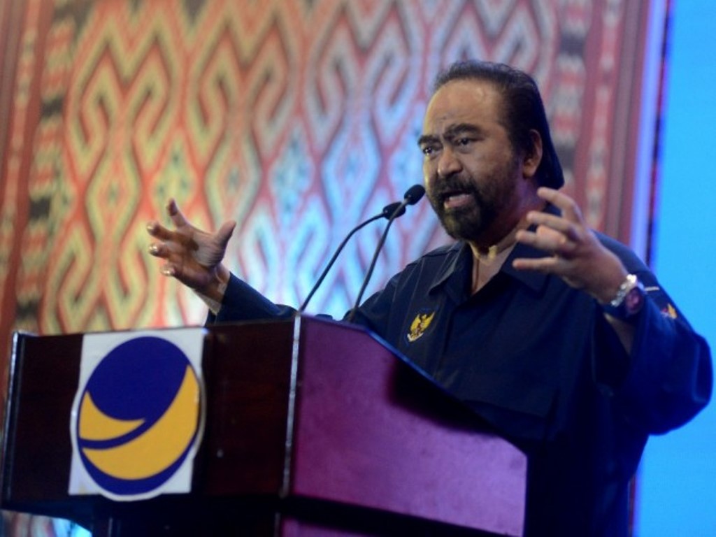 Ketua Umum Partai NasDem Surya Paloh menyampaikan pidato dalam konsolidasi partai di Kabupaten Mamuju, Sulawesi Barat, Sabtu (24/3). (Foto: MI/Susanto). 