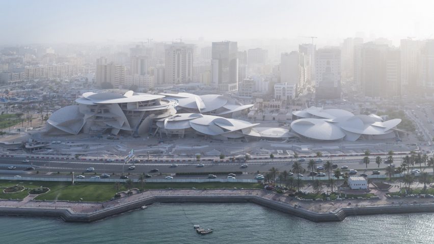 National Museum of Qatar di Dhoha yang akan dibuka Desember mendatang. dezeen/iwanbaan