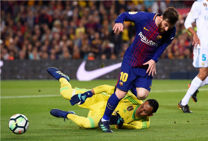 Real Madrid Gagal Kalahkan 10 Pemain Barcelona