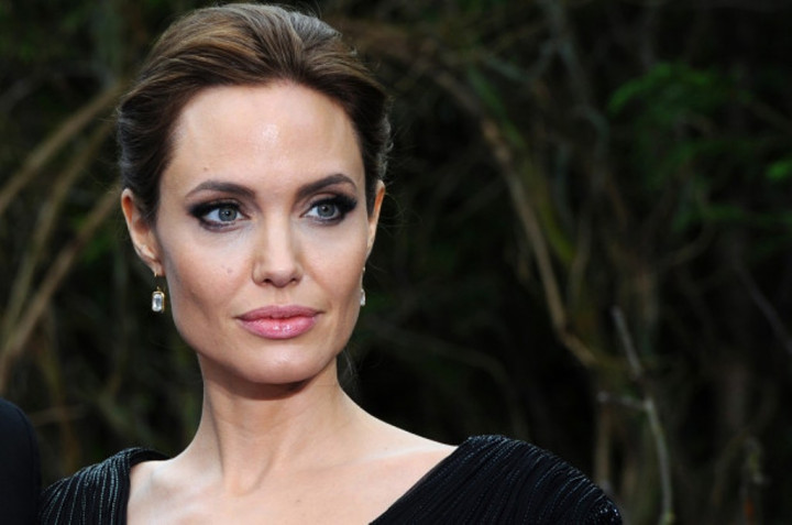 Angelina Jolie Angkat Kisah Atlet Amerika Jim Thorpe