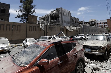 Serangan Arab Saudi Hantam Istana Kepresidenan Yaman