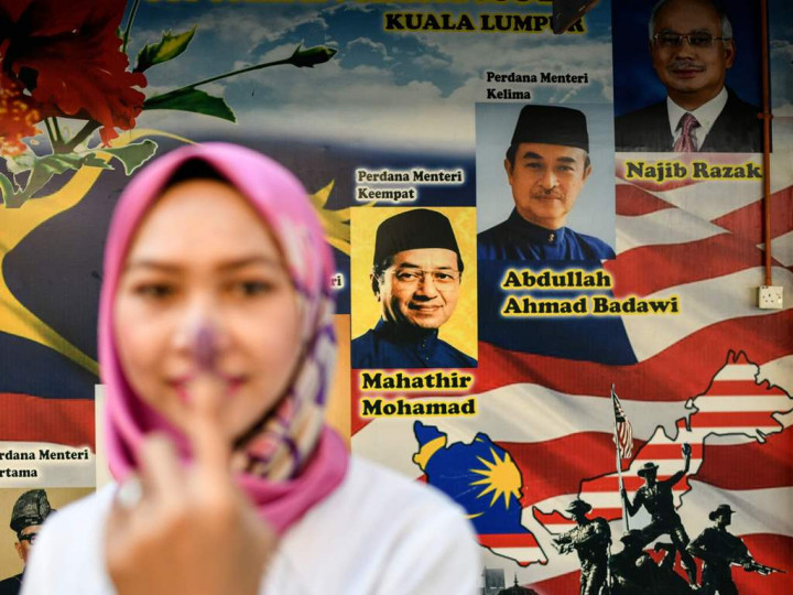 Dua Koalisi Pemilu Malaysia Saling Klaim Diretas