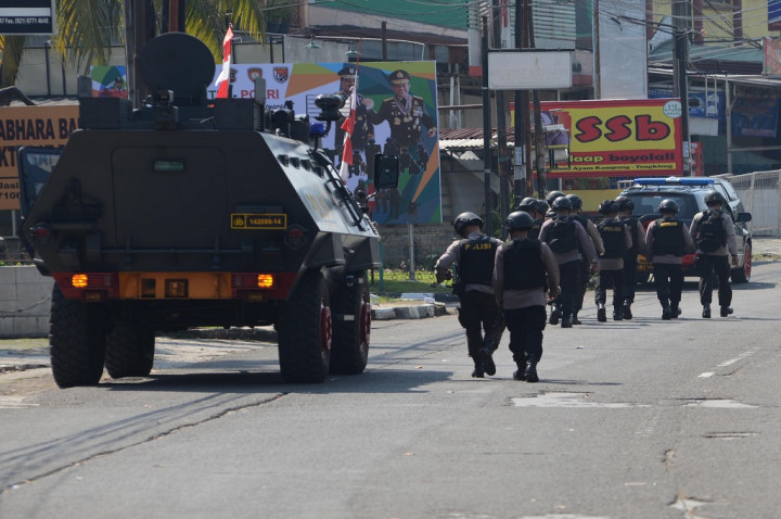 Delapan Ambulans Masuk ke Mako Brimob Depok
