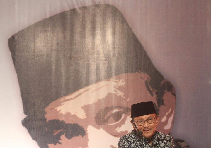 Habibie Sebut Pembuatan Pesawat Terbang Ide Soekarno