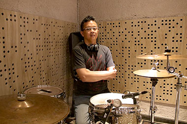 Wawancara Eksklusif Anton Mantan Drummer Sheila On 7