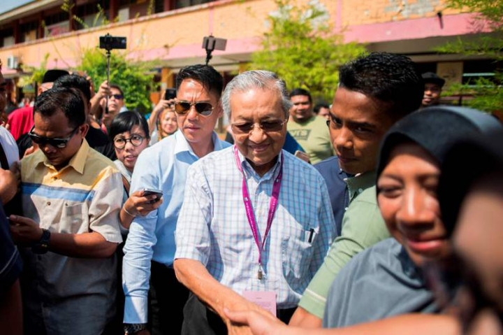 Mahathir Optimistis Menang Kursi Parlemen Langkawi