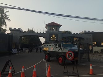 Satu Polisi Masih Disandera Narapidana