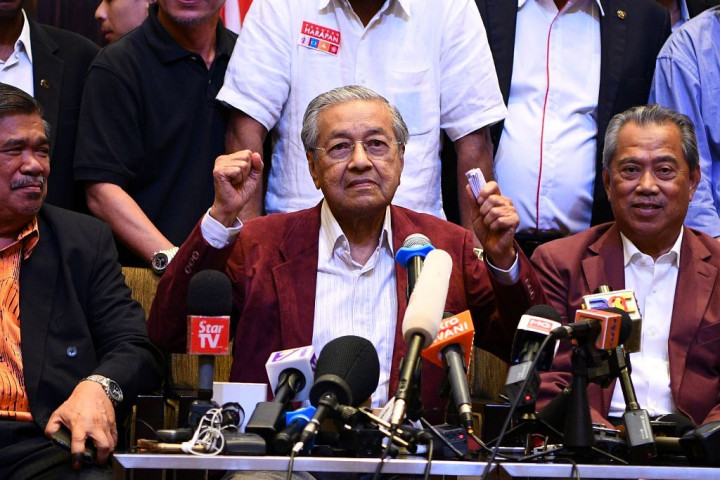 Kerajaan Malaysia akan Segera Lantik Mahathir