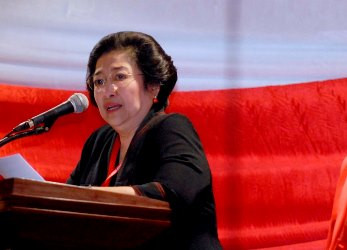 Megawati Menangis Tahu Polisi Gugur di Tangan Teroris