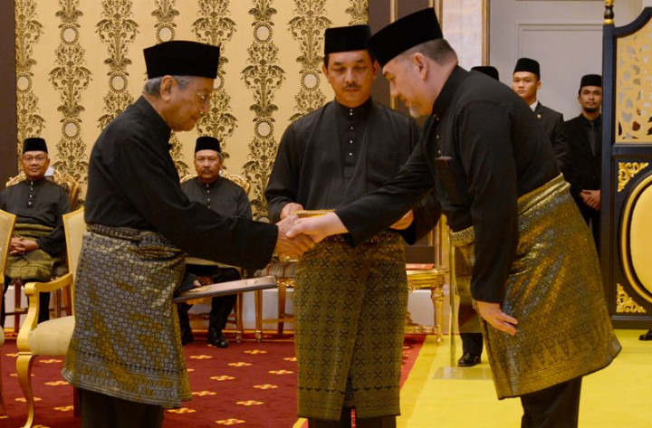 Pemimpin Dunia Ucapkan Selamat kepada Mahathir