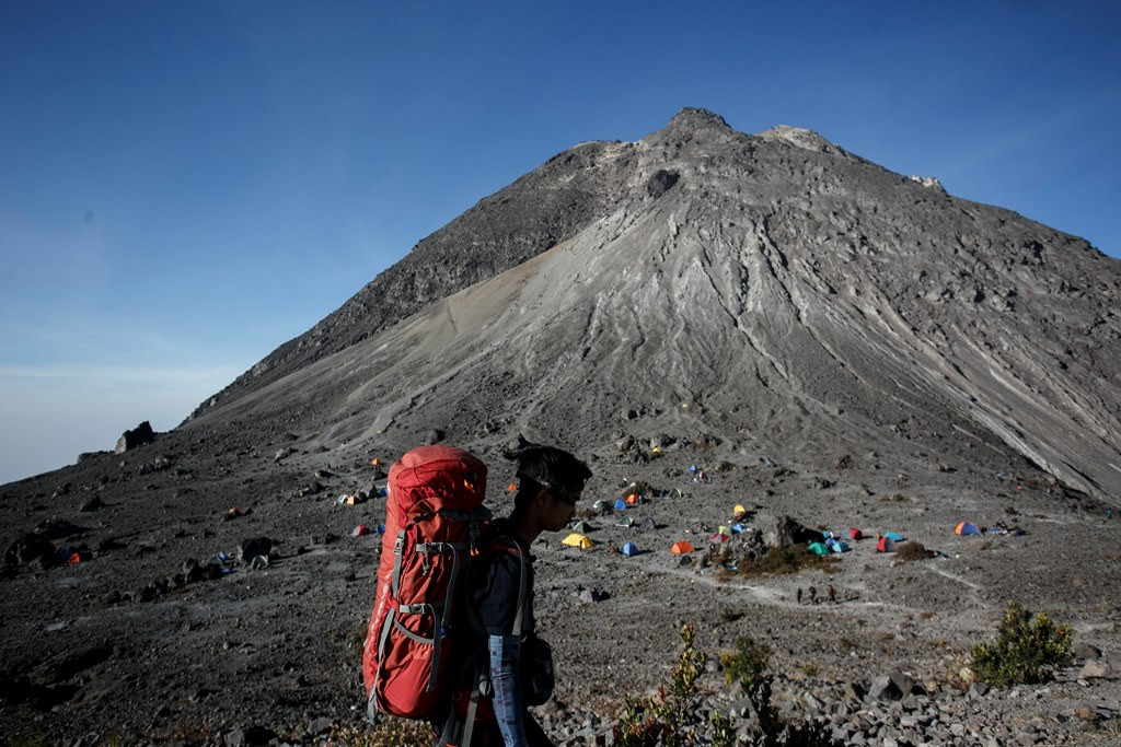 Ratusan Pendaki  Gunung  Merapi Telah Dievakuasi