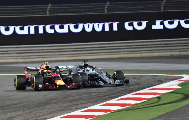 Bottas Tercecer, Hamilton Ditempel Tim Red Bull