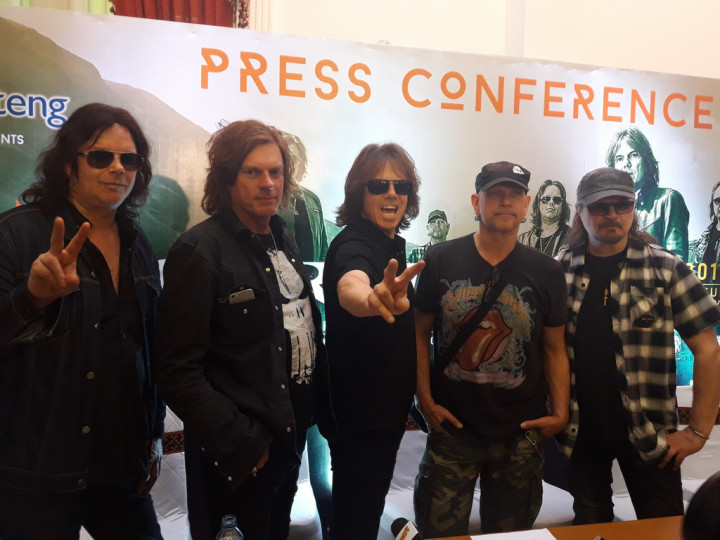 Europe Janjikan Konser Penuh Keringat di Boyolali