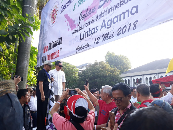 Jalan Santai Gereja Katedral Dihadiri Menteri Jonan