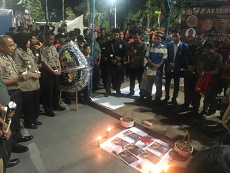 Jatim Gelar Aksi Solidaritas atas Gugurnya 5 Polisi