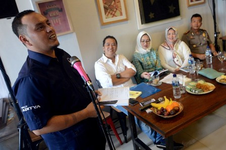 Deddy Mizwar Diminta Tidak Kembali ke Dunia Hiburan Selama Pilkada