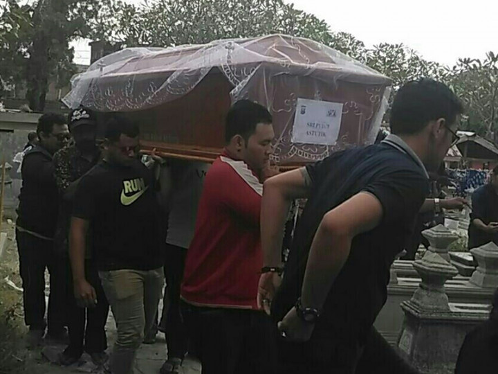 Korban Bom Surabaya asal Solo Dimakamkan