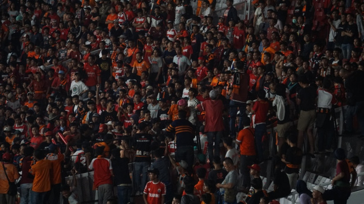 Sesama Jakmania Terlibat Kericuhan di Laga Persija vs Home United
