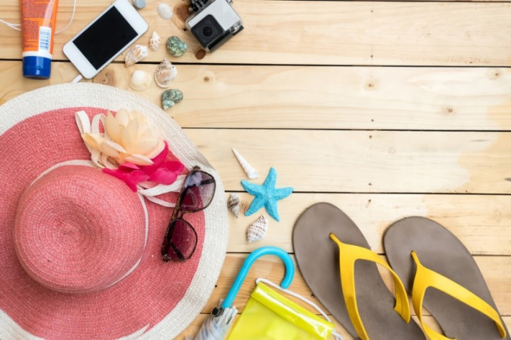 Jangan Pergi ke Pantai Tanpa 7 Benda Ini