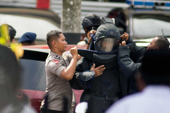 Polisi Periksa Mobil Terduga Teroris di Mapolda Riau