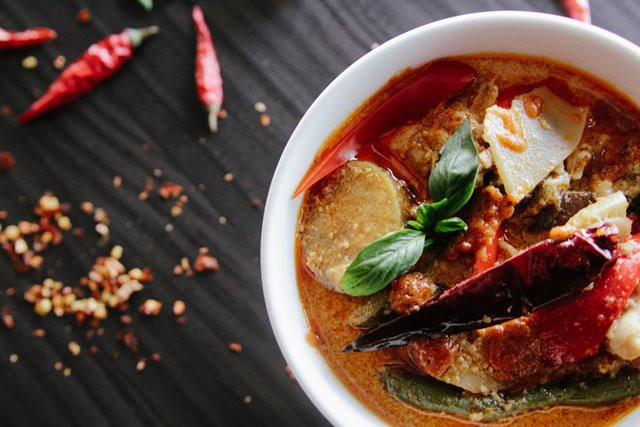 Perut kembung juga menjadi keluhan umum orang yang sedang berpuasa. Bukan masalah pencernaan yang parah memang. Namun, cukup mengganggu produktivitas jika tidak diatasi. (Foto: Elli O/Unsplash.com)