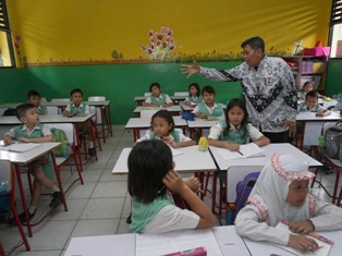 Guru Berperan Penting Tanamkan Nilai Kebangsaan pada Siswa