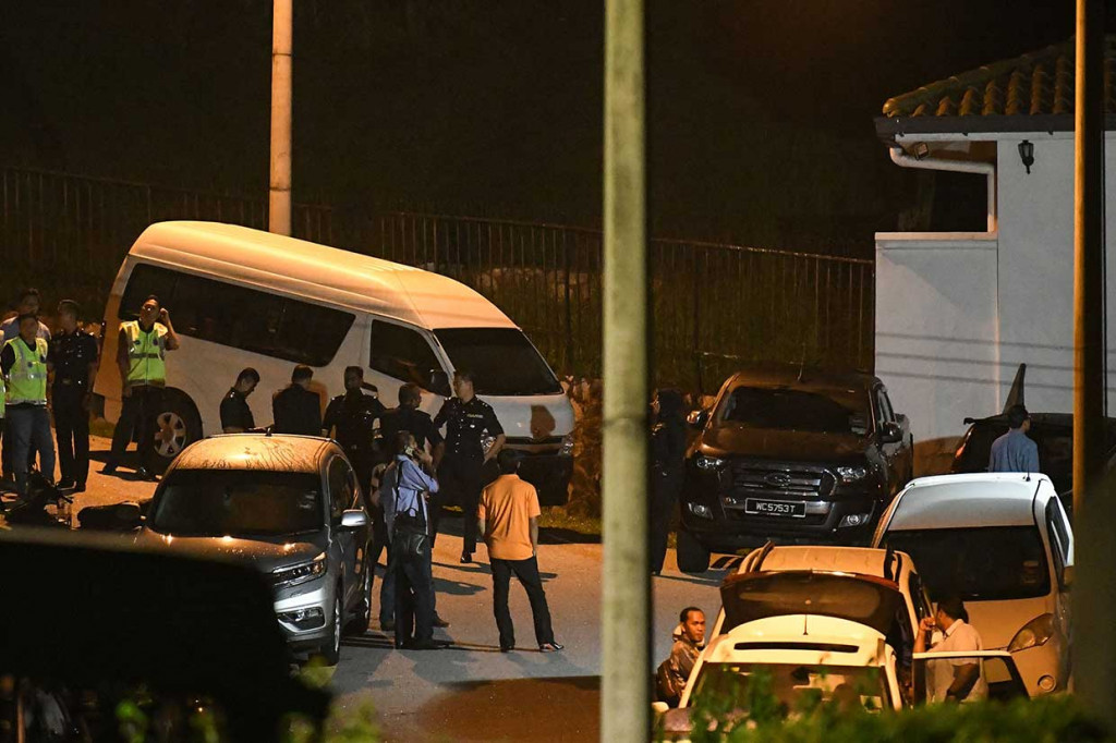 Polisi Geledah Rumah Najib Razak
