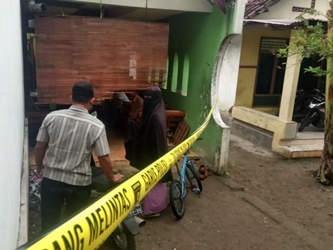 Orang Tua Terduga Teroris Berharap Anaknya Bisa Pulang