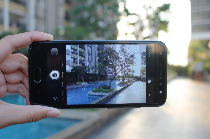 Evercoss U50A Max, Ponsel Rp1 Juta dengan 4 Kamera