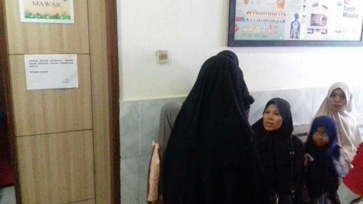 Rekan AKBP Farid Terus Berdatangan ke RS Bhayangkara