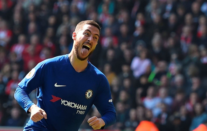 Hazard Bawa Chelsea Unggul atas United