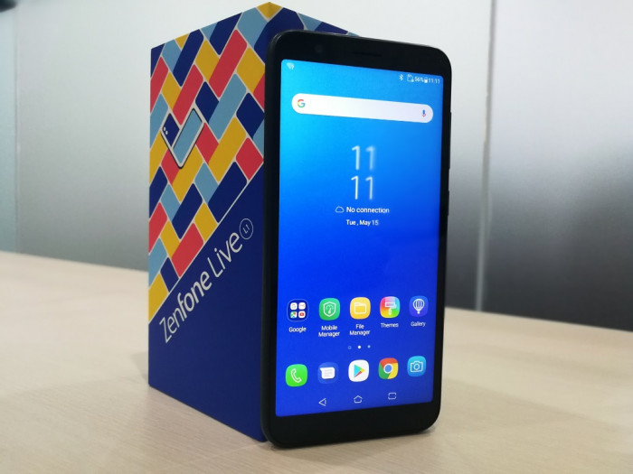 Membongkar Isi Kotak Asus Zenfone Live L1