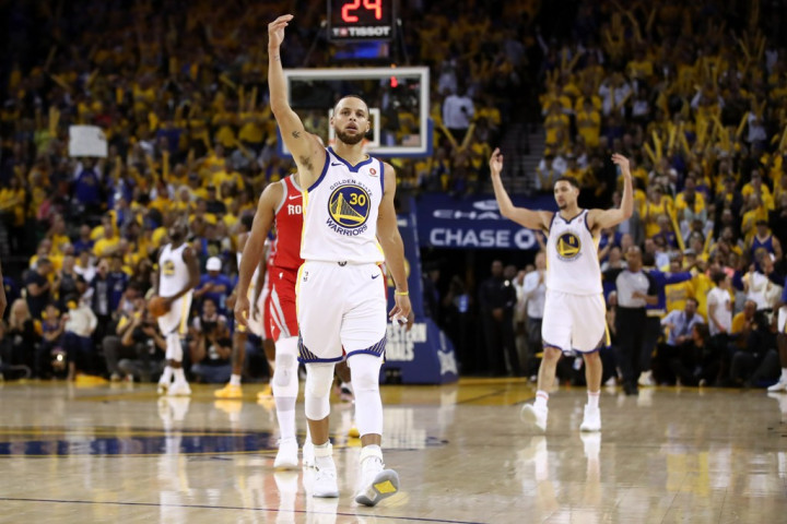 Cukur Rockets, Warriors Kembali Unggul Agregat