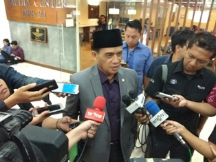 Ketua Pansus Heran Densus 88 Tolak Motif Politik di Definisi
