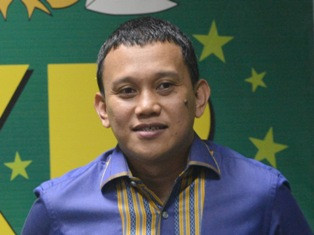 PKB Curigai Sumber Dana Survei Indikator