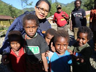Menteri Yohana: Anak Banti Harus Kembali Sekolah