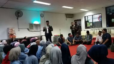 Ridwan Kamil Janjikan Apartemen untuk Buruh